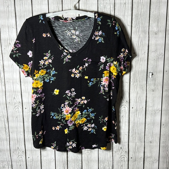 torrid Tops - Torrid floral shirt sleeve tee size 3